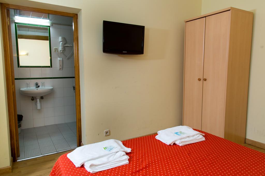 Hostal Abrevadero Barcelona Exterior foto